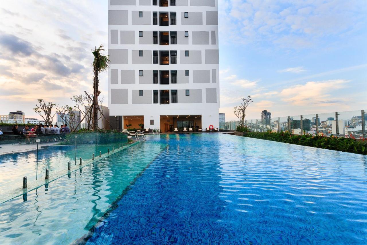 River Gate Building - Le Meridien Pool & Gym Ho Si Minh-város Kültér fotó